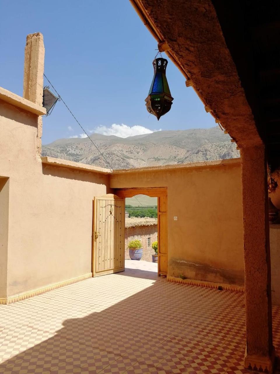 Kasbah Ait Bouguemez Hotel Agouti Екстериор снимка